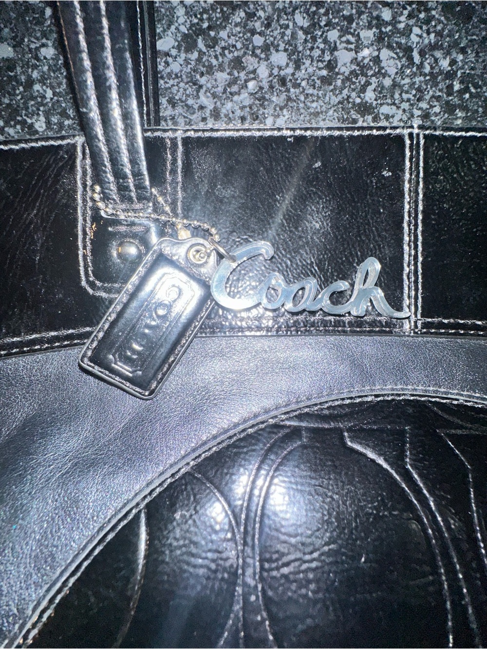 Coach Black Signature Leather Tote Bag – Large Shoulder Bag – 2 Hangtags - Picture 5 of 10